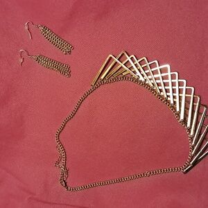 Elegant Gold Necklace and Earring Set